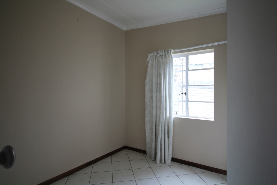 2 Bedroom Property for Sale in Cambridge West Eastern Cape